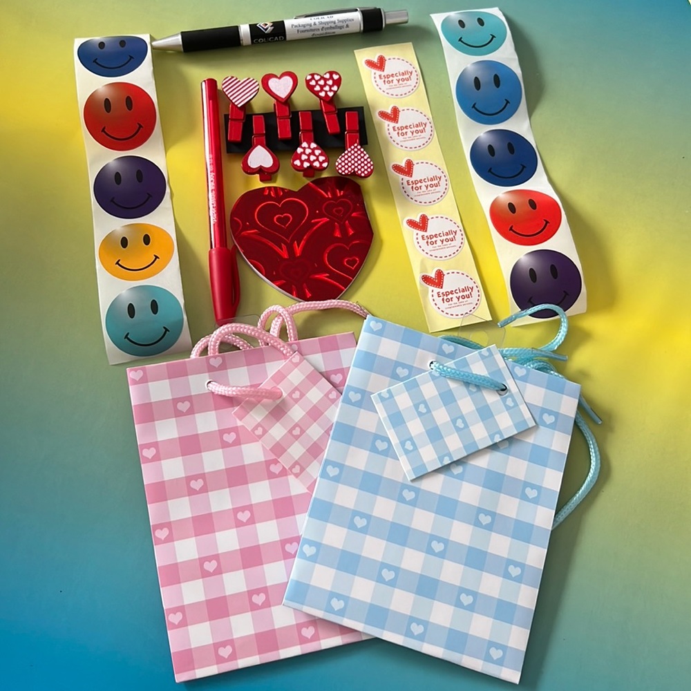 Set 26 pcs Bags Stickers Pen Note Book, Heart Clips + 1 GIFT